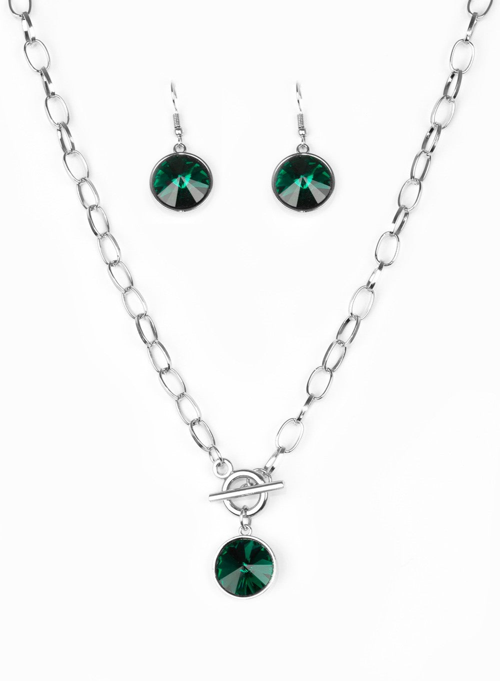 She Shines On Green Necklace