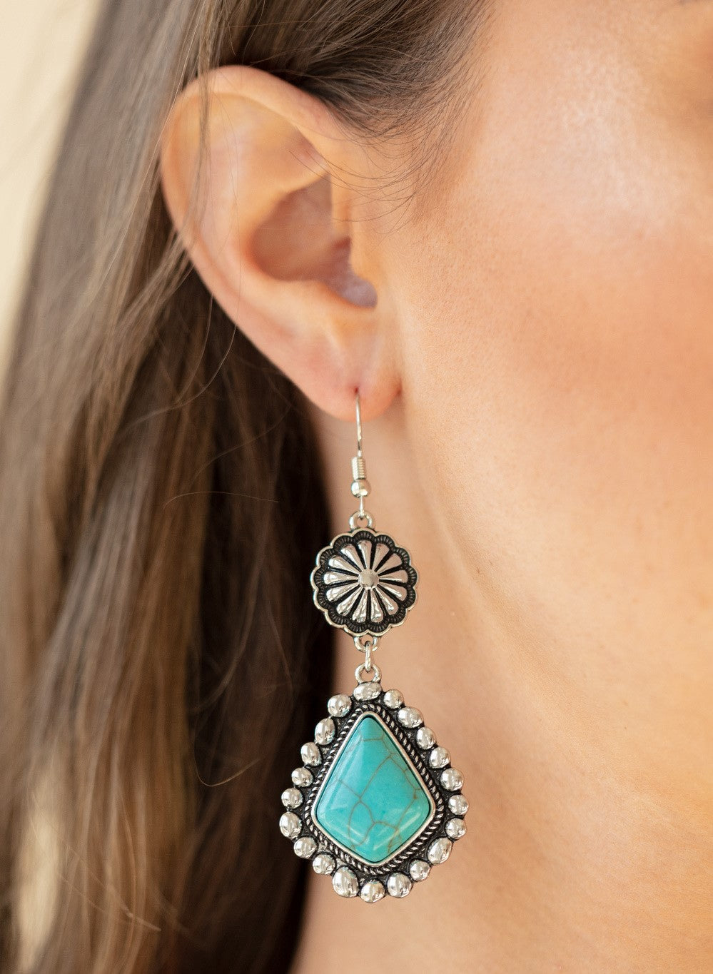 Country Cavalier Turquoise Crackle Stone Earrings