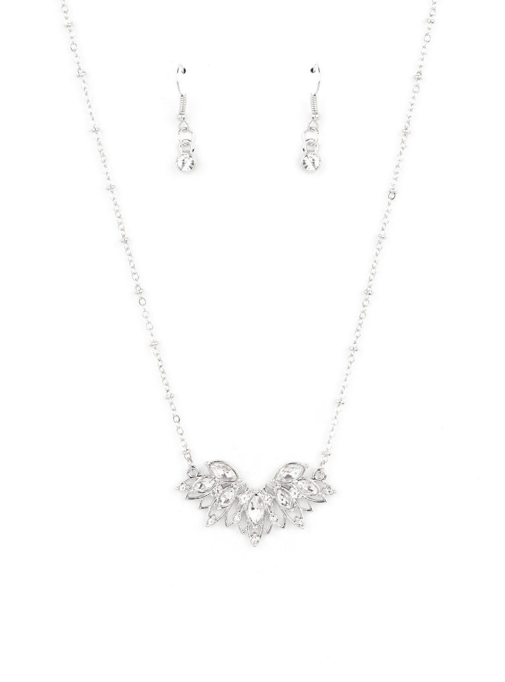 Deluxe Diadem White Necklace