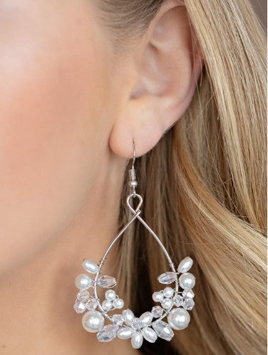 Marina Banquet White Earrings