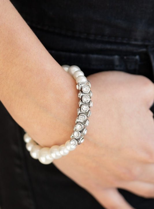 Traffic-Stopping Sparkle White Stretch Bracelet