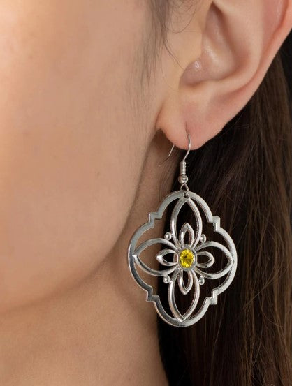 Treasure GROVE Yellow Earrings